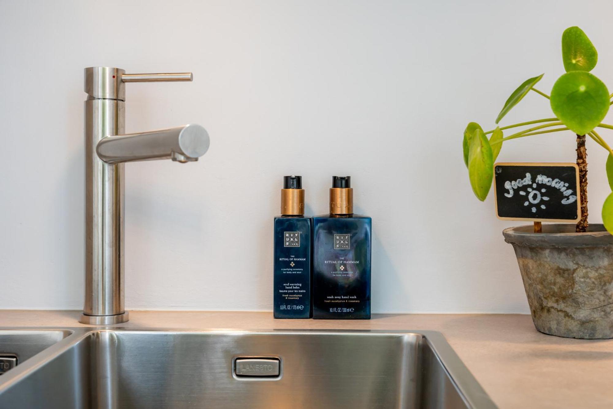 B&B Achter De Kan 's-Hertogenbosch  Ngoại thất bức ảnh